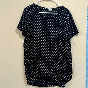 Beautiful Black & White Polka Dot Top By Spense. Size Large